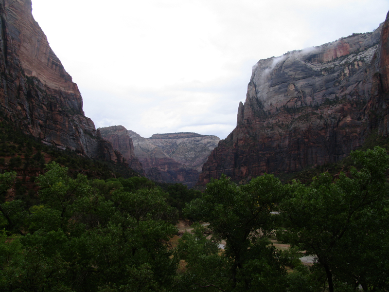 Emerald Pools Tr 1